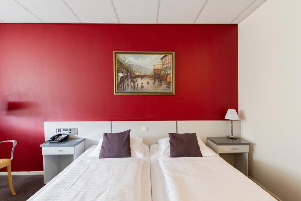 Hotel Restaurant De Baronie Boxmeer Room photo